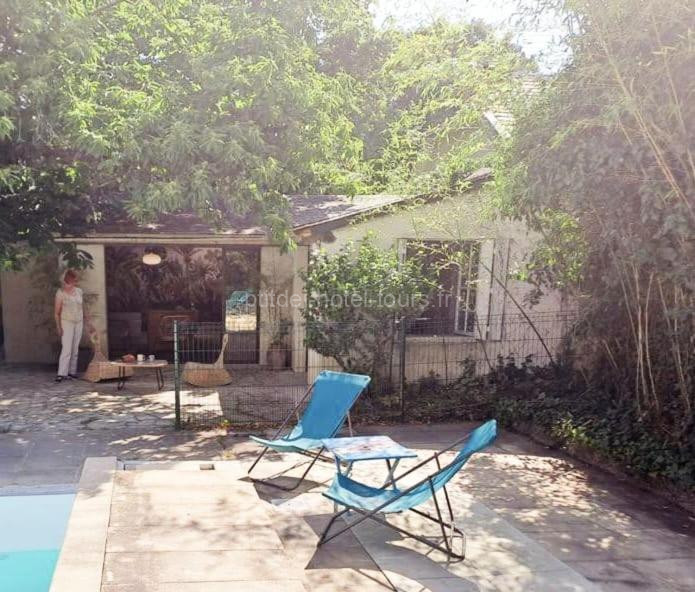 Photo de TourTour in the Loire Valley poolside Chalet