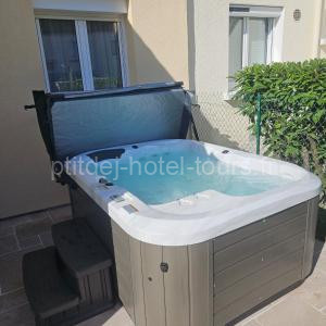 Les Sorbiers & spa à Saint-Avertin